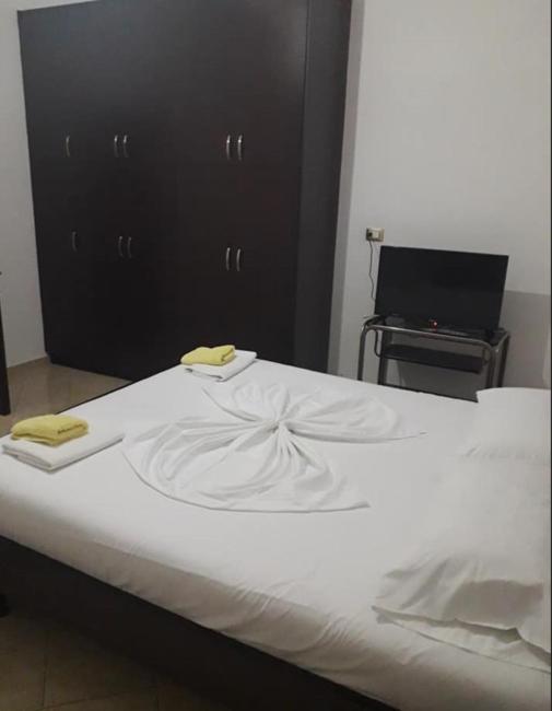 Brahimi Guest House Ksamil Esterno foto