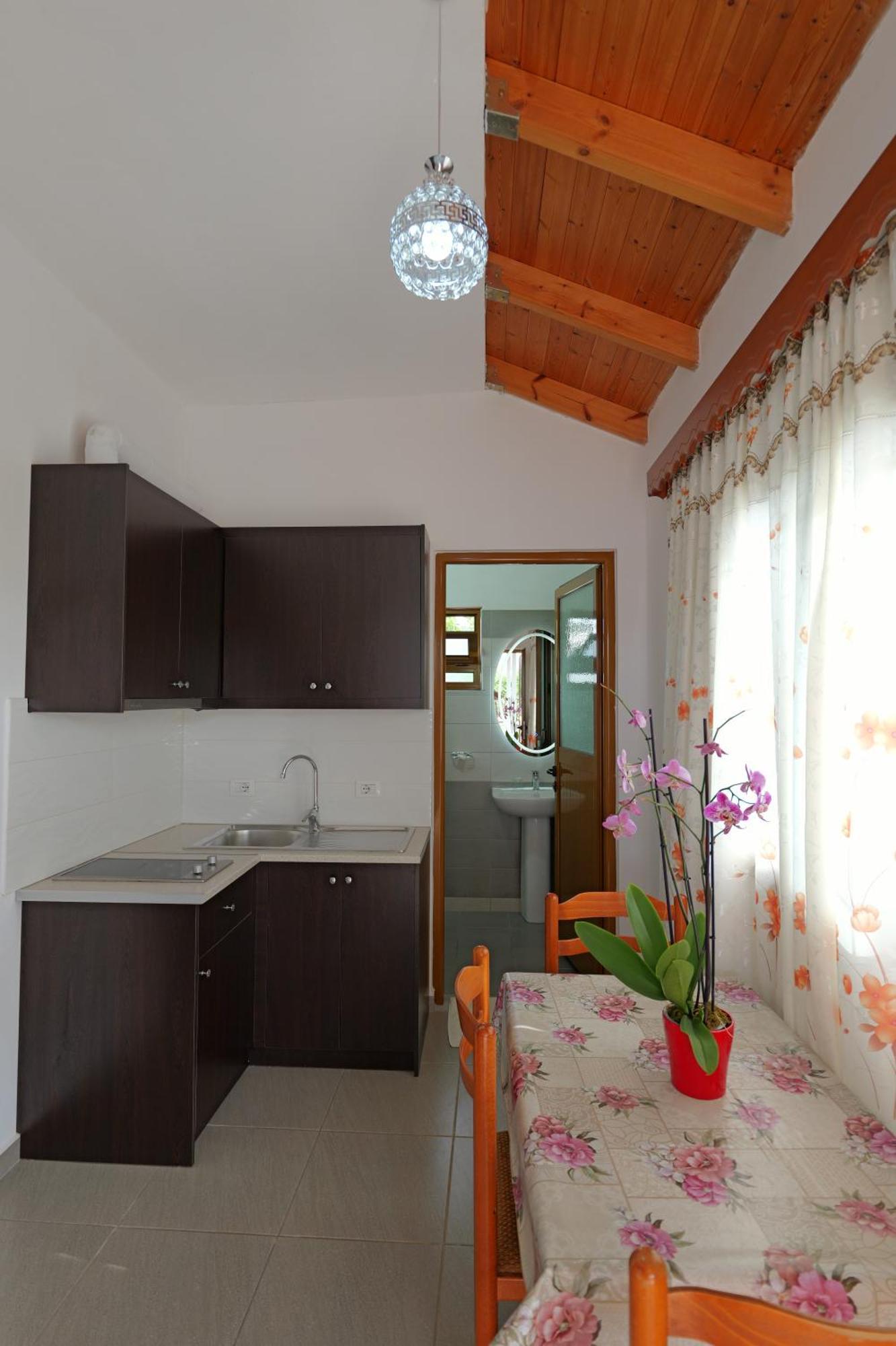 Brahimi Guest House Ksamil Esterno foto