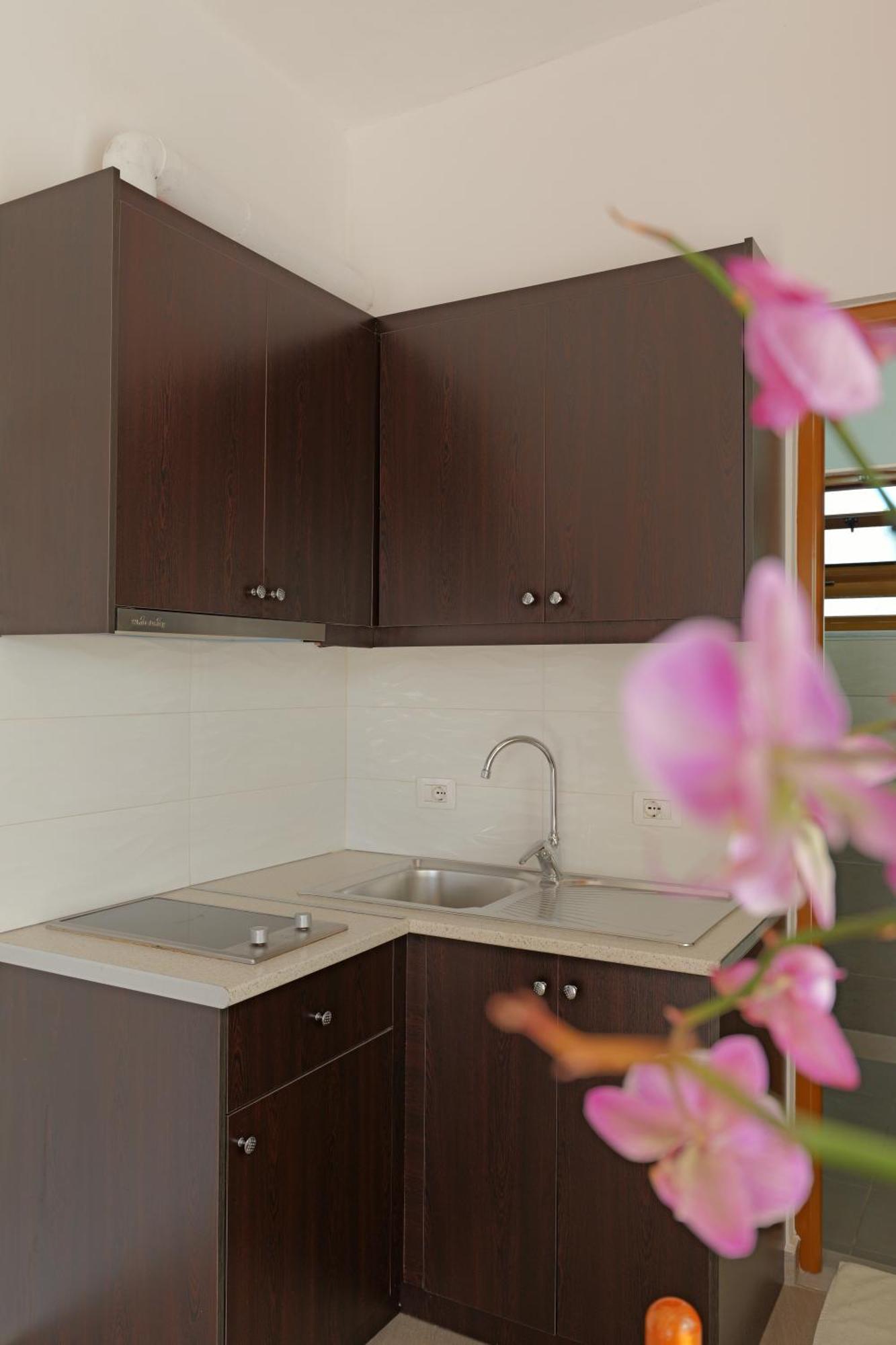 Brahimi Guest House Ksamil Esterno foto