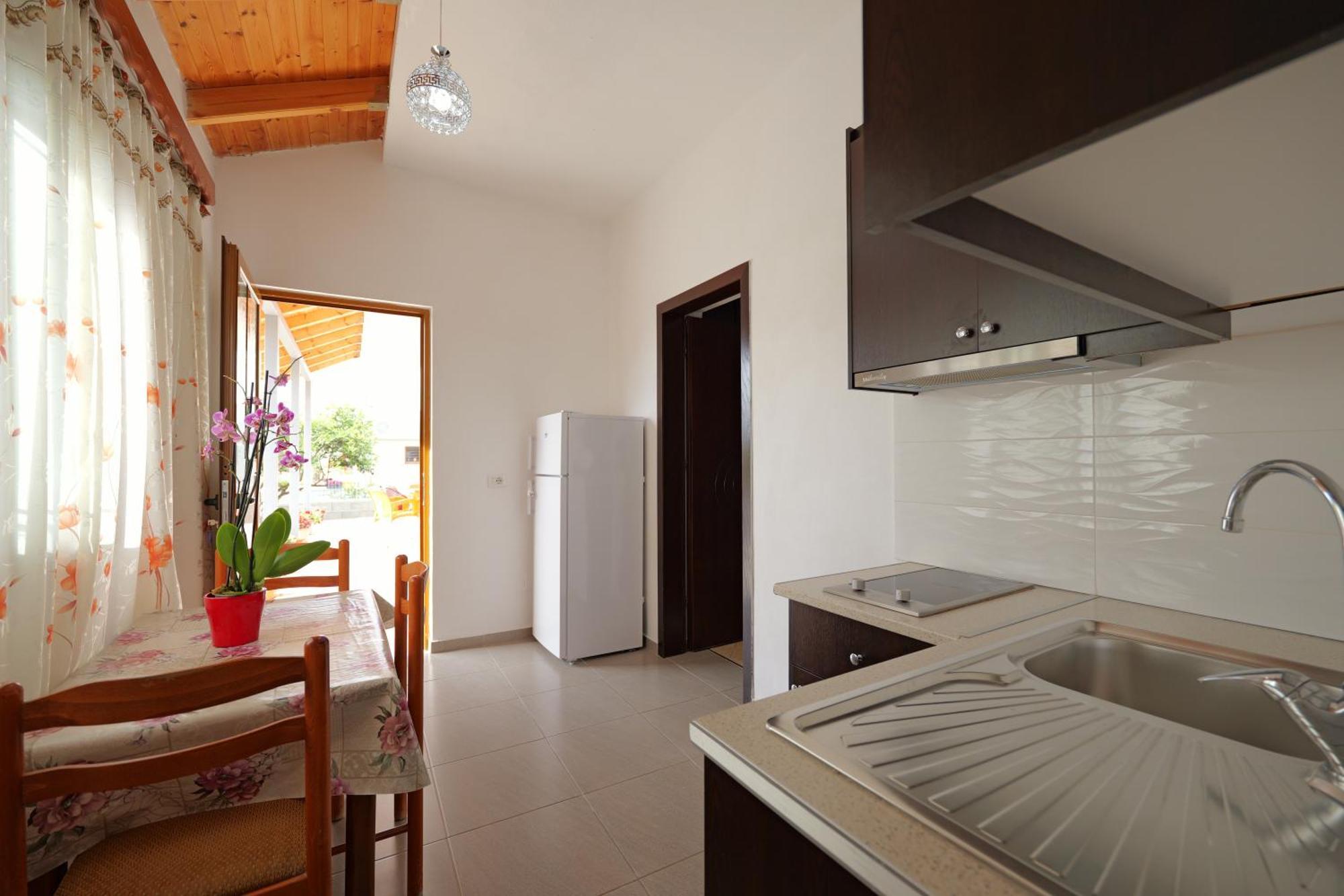 Brahimi Guest House Ksamil Esterno foto