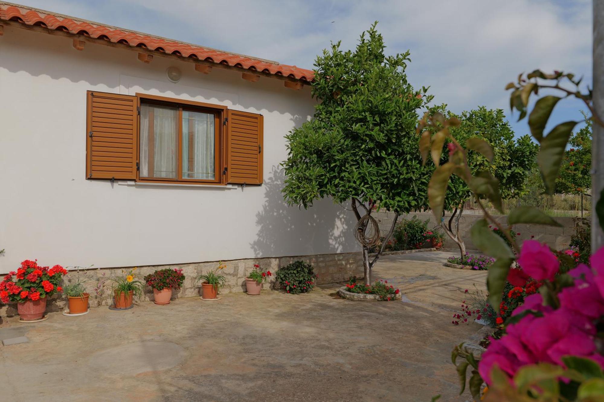 Brahimi Guest House Ksamil Esterno foto