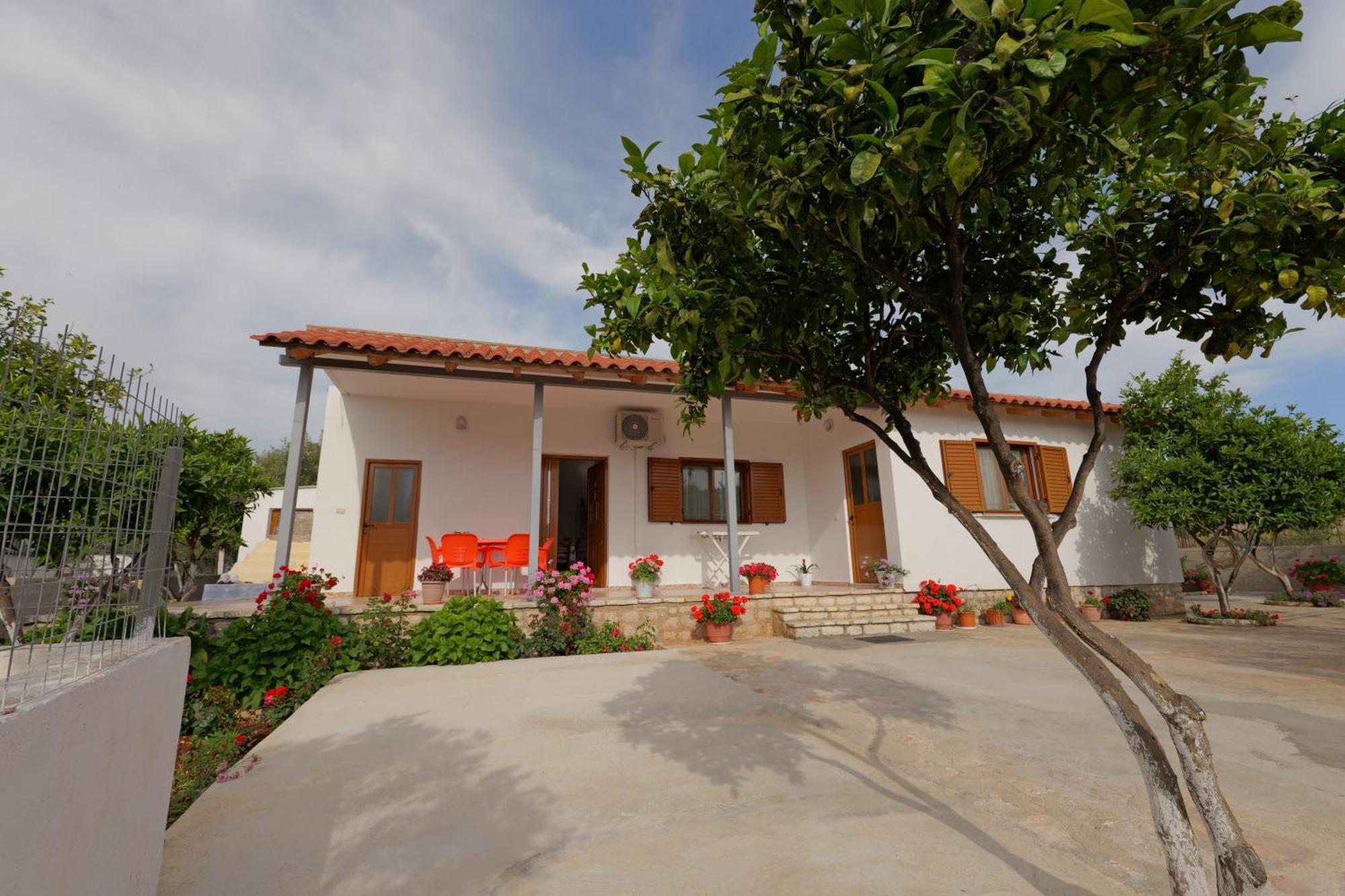 Brahimi Guest House Ksamil Esterno foto