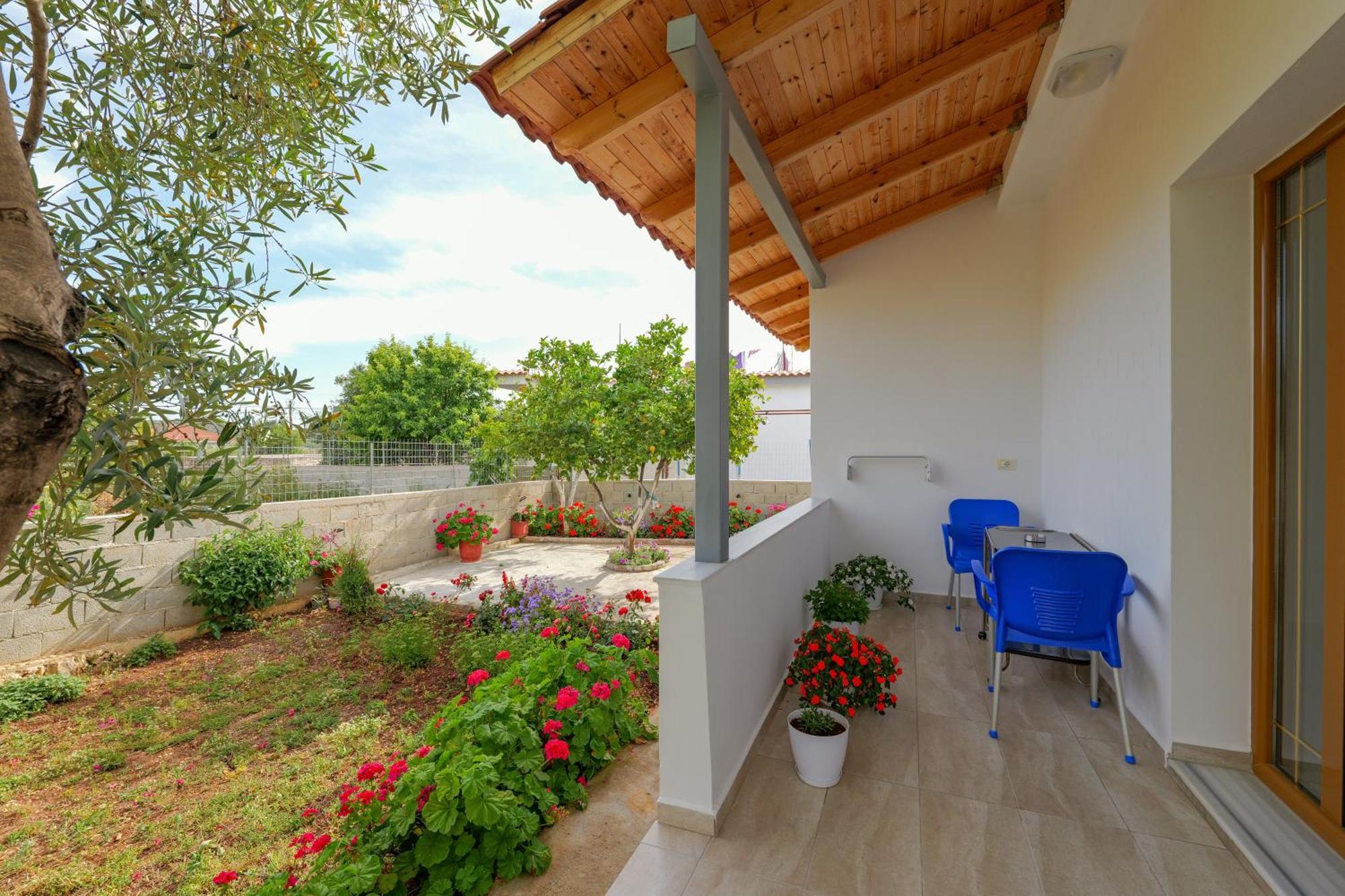 Brahimi Guest House Ksamil Esterno foto