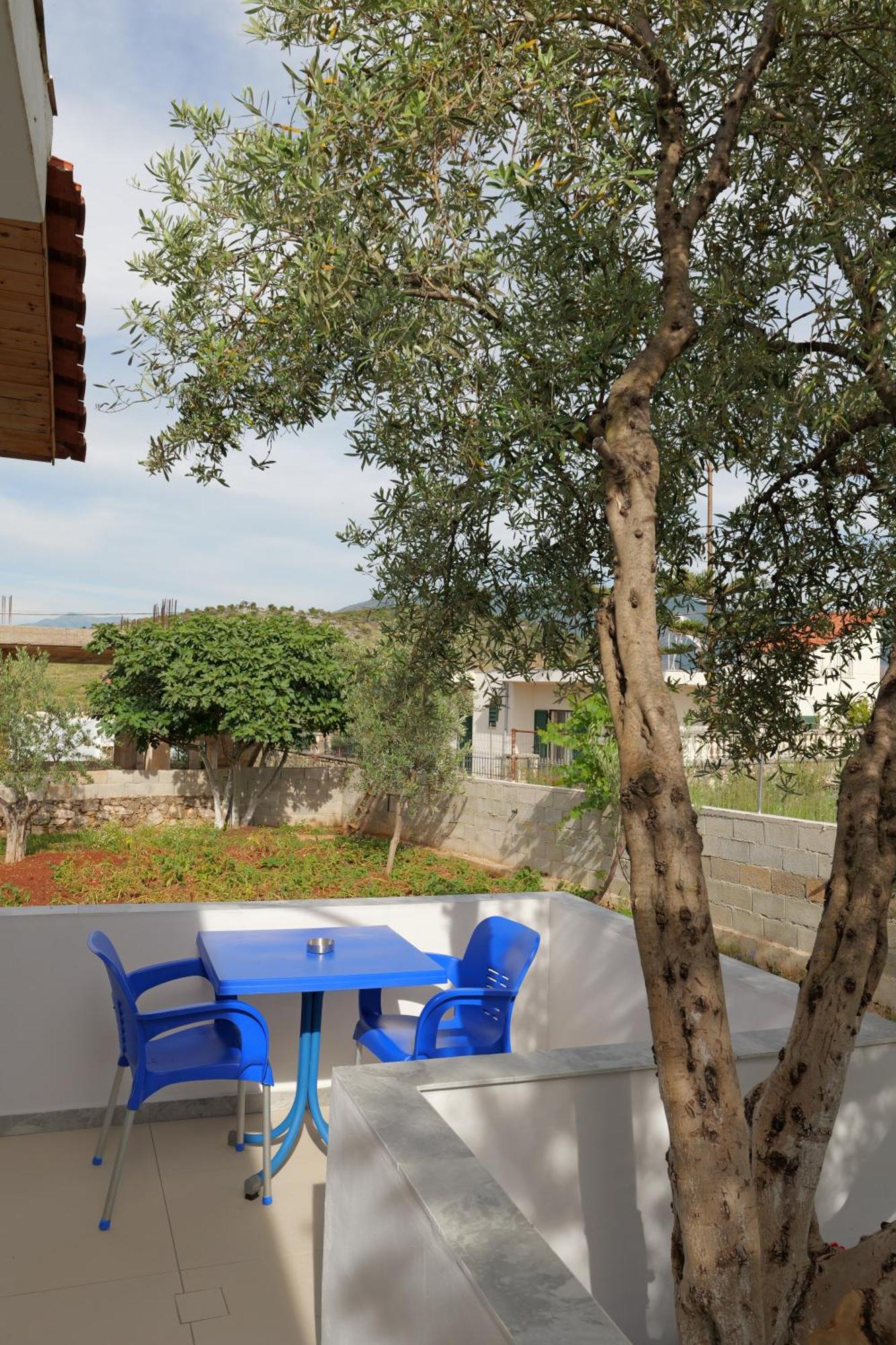 Brahimi Guest House Ksamil Esterno foto